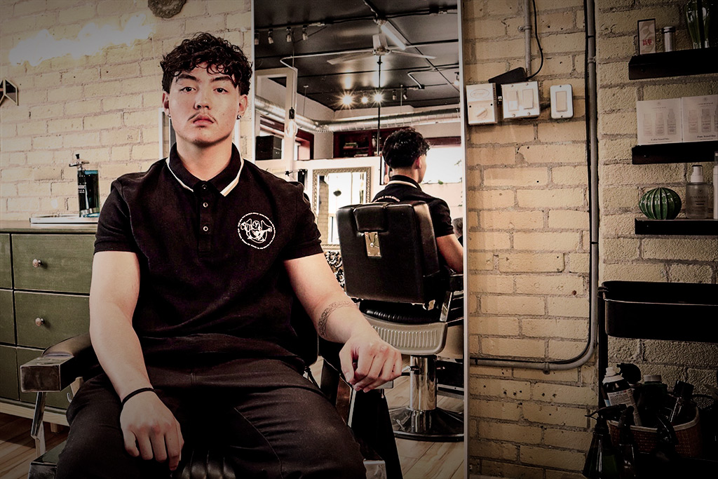 Darren_Portrait1 Portrait of Edi in Five Star Barber Shop